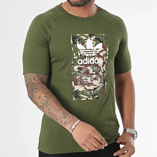 Tee Shirt 100% Coton adidas Originals Camo Tongue Vert Kaki IS0248 https://chb7.com original Algerie DZ