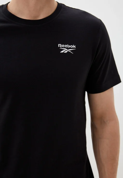 T-shirt Reebok Small Chest Logo - noir HG4441 https://chb7.com original Algerie DZ