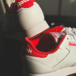 Basket en Cuir Reebok Classic Leather Blanche et Rouge 100033913 https://chb7.com original Algerie DZ