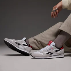 Baskets Reebok Classic Leather White Grey Black 100209513 https://chb7.com original Algerie DZ Baskets Reebok Classic Leather White Grey Black 100209513 https://chb7.com original Algerie DZ