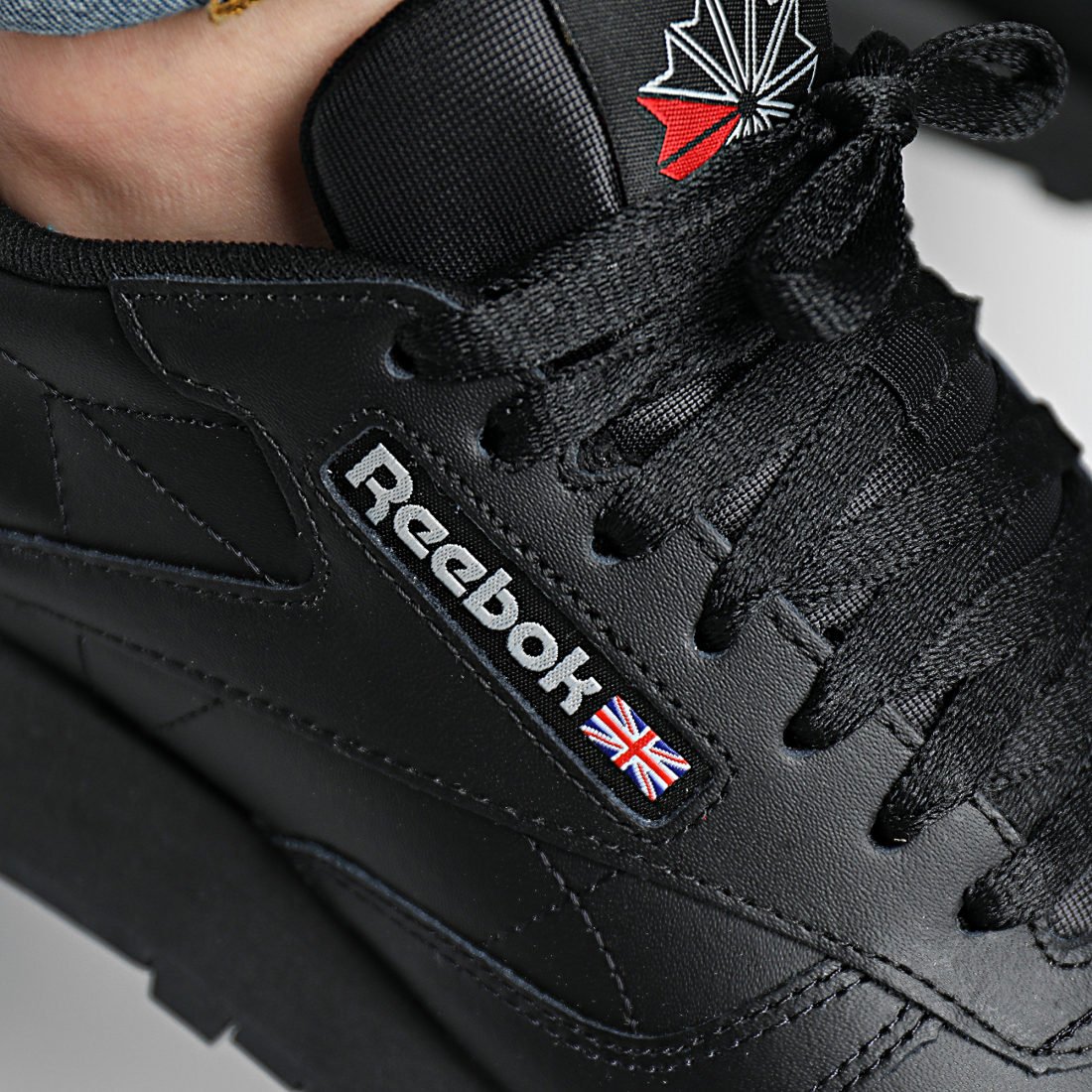 Chaussures Reebok Classic Leather Black 100008494 https://chb7.com original Algerie DZ Chaussures Reebok Classic Leather Black 100008494 https://chb7.com original Algerie DZ