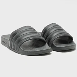 Claquettes adidas Adilette JR3625 https://chb7.com original Algerie DZ Claquettes adidas Adilette JR3625 https://chb7.com original Algerie DZ